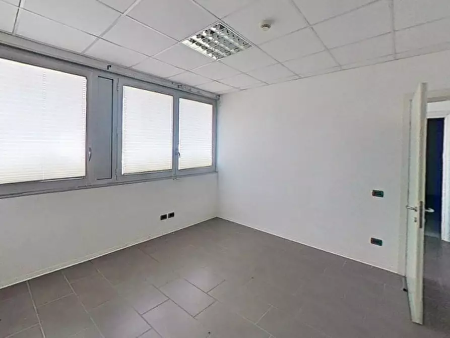 Immagine 10 di Ufficio in vendita  in Via Marittima, 33058 San Giorgio di Nogaro UD, Italia a San Giorgio Di Nogaro