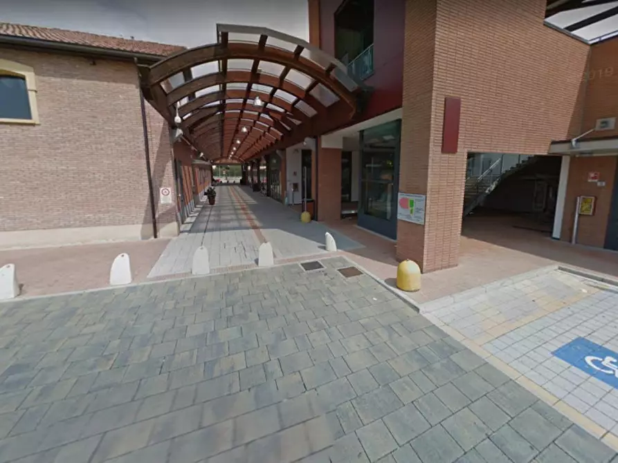 Immagine 16 di Negozio in vendita  in PIAZZA ILARIA ALPI, N. 25 a Nonantola