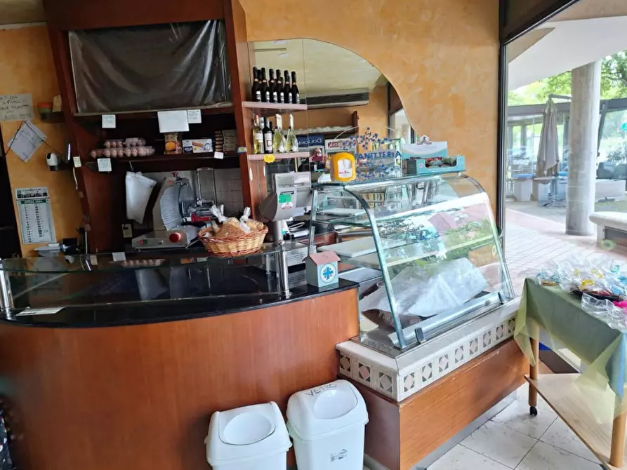 Immagine 4 di Attività commerciale in vendita  in via Galilei, N. 29 a Ravenna