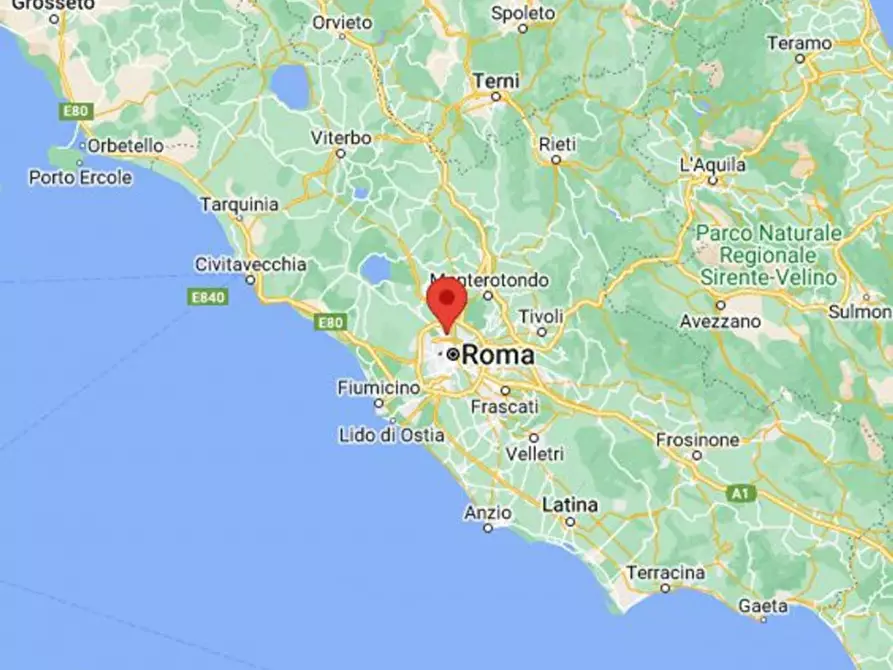 Immagine 8 di Negozio in vendita  in Via Canino, N. 8 a Roma