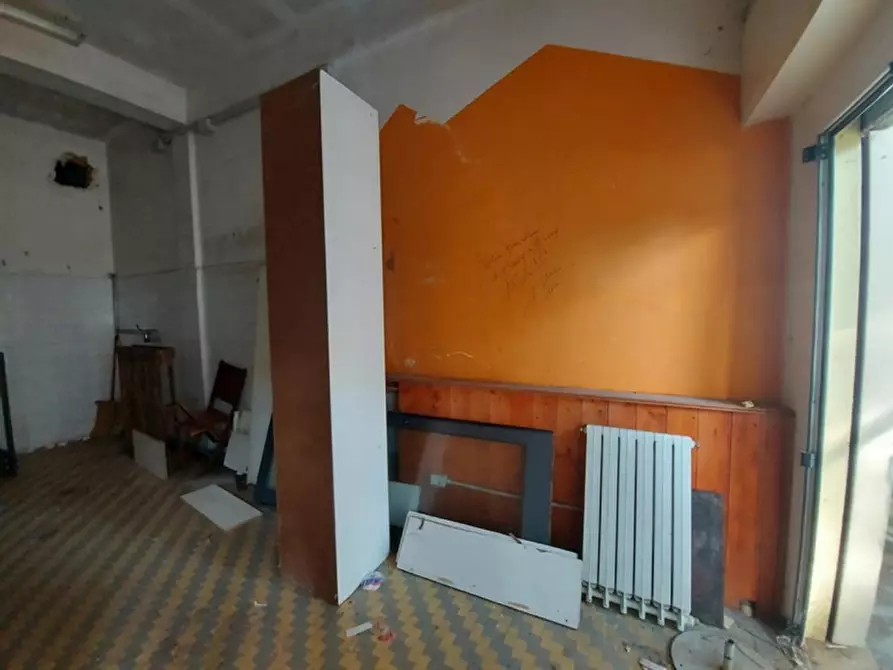 Immagine 2 di Negozio in vendita  in via III traversa, N. 25/a a Cervia