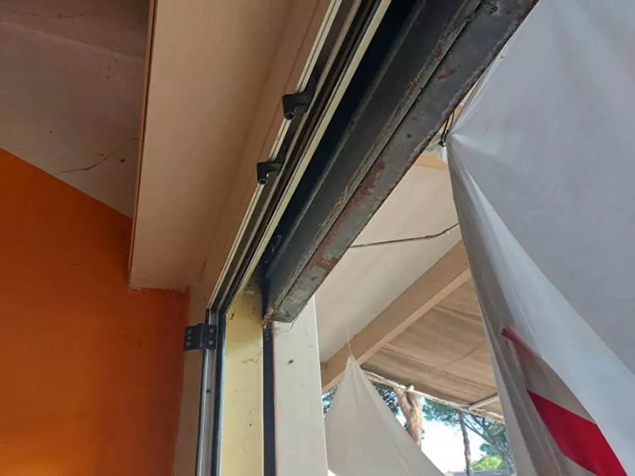 Immagine 17 di Negozio in vendita  in via III traversa, N. 25/a a Cervia