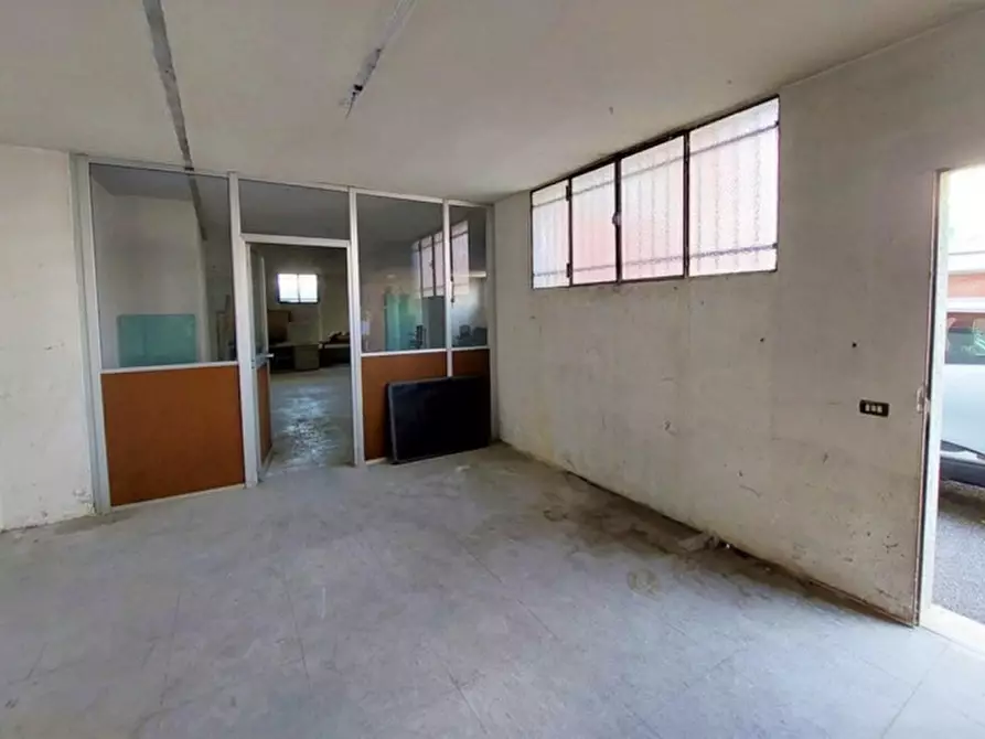 Immagine 1 di Cantina in vendita  in Via Brusaporto, N. 54/E a Seriate