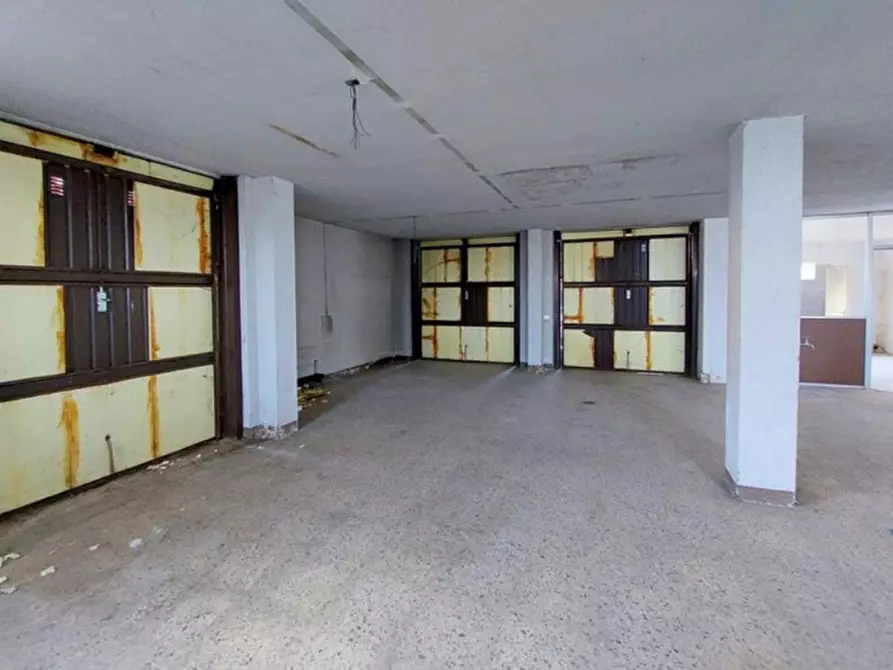 Immagine 3 di Cantina in vendita  in Via Brusaporto, N. 54/E a Seriate