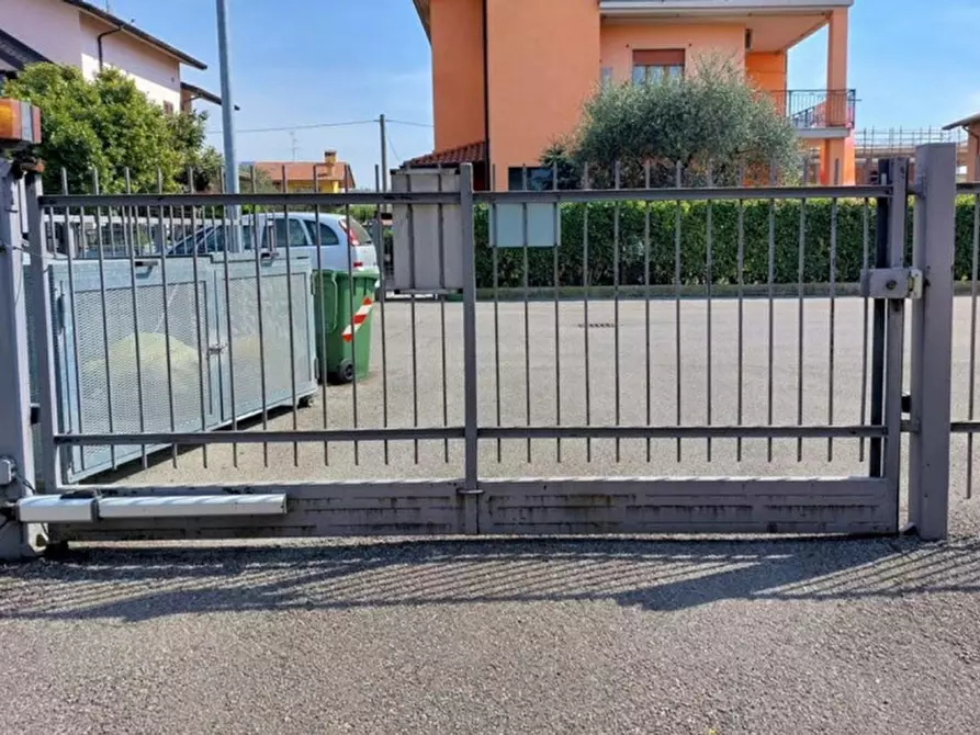 Immagine 16 di Cantina in vendita  in Via Brusaporto, N. 54/E a Seriate