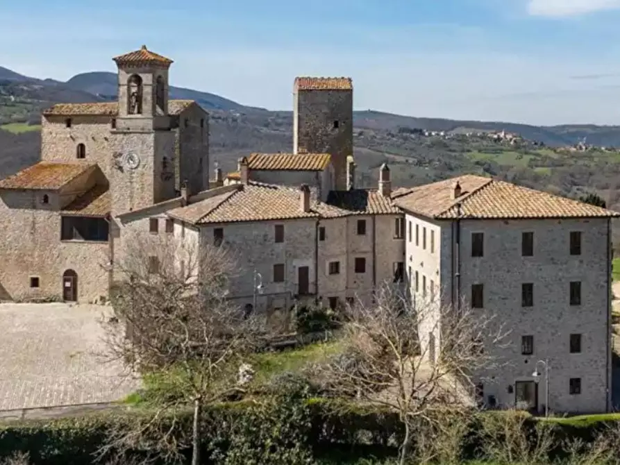 Immagine 1 di Agriturismo in vendita  in Via Giuseppe Mazzini, 06059 Todi PG, Italia a Todi