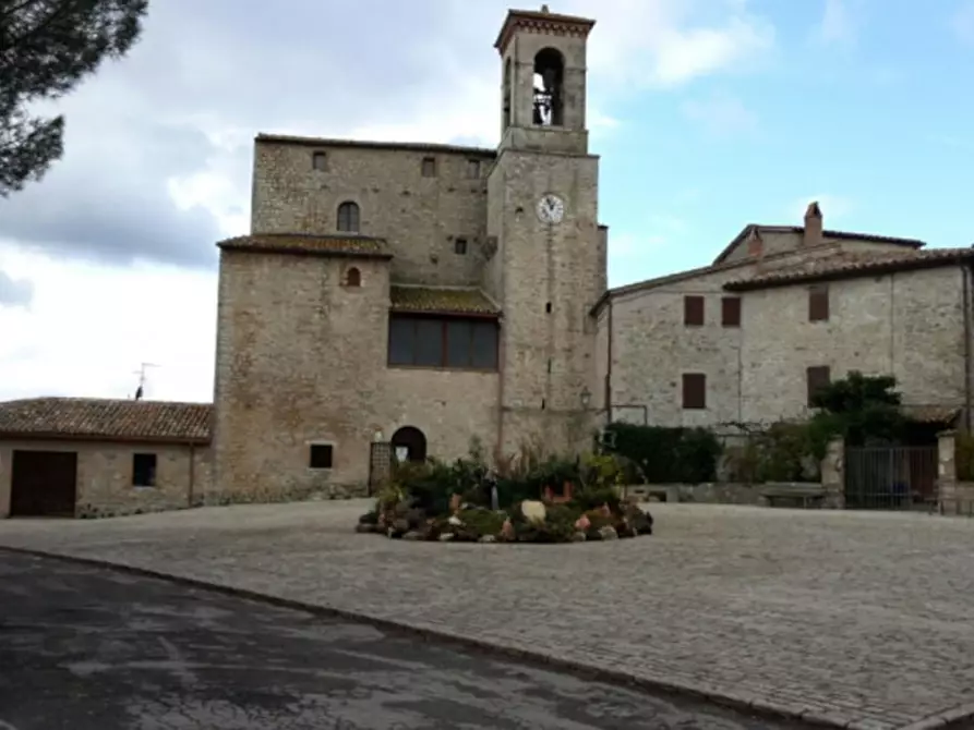 Immagine 3 di Agriturismo in vendita  in Via Giuseppe Mazzini, 06059 Todi PG, Italia a Todi