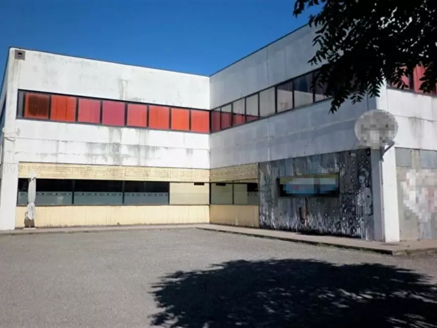 Immagine 1 di Attività commerciale in vendita  in Via del Lavoro, N. 25 a Castegnato