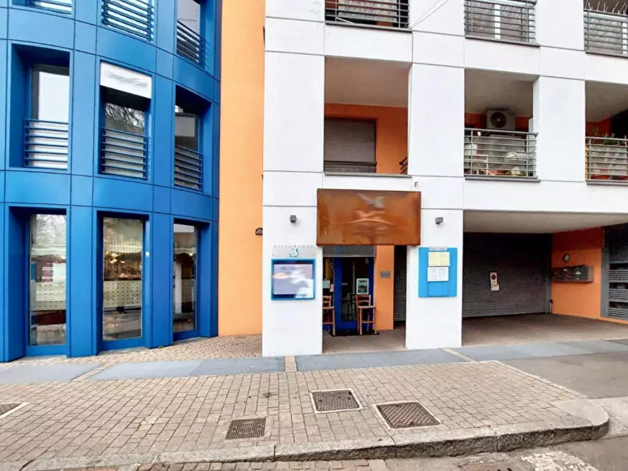 Immagine 11 di Attività commerciale in vendita  in Via Giuseppe Mazzini, N. 33 a Saronno