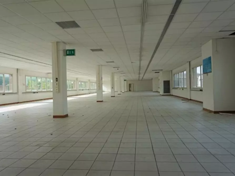 Immagine 3 di Capannone industriale in vendita  in Via Matteo Ricci, N. 10 a Ancona