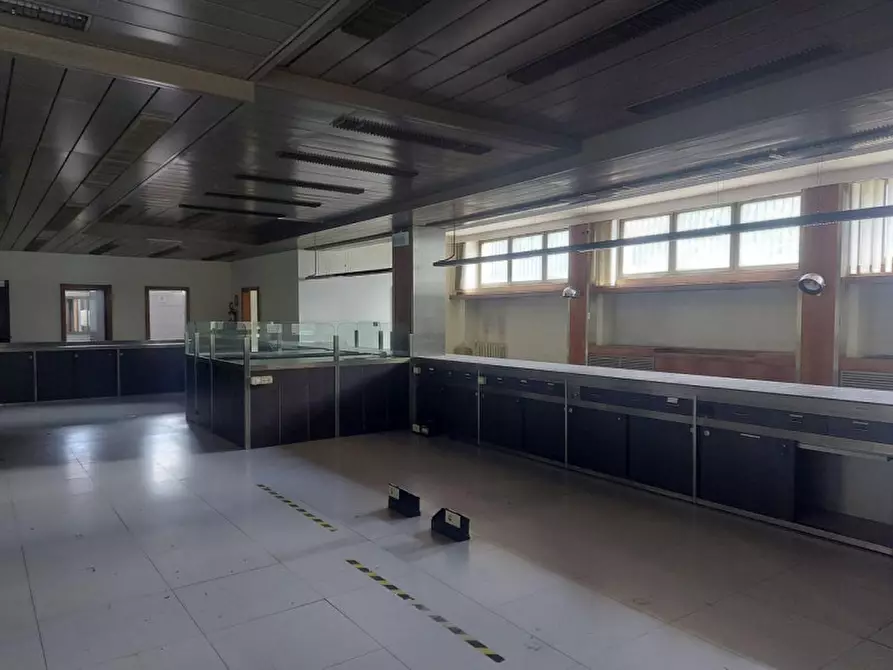 Immagine 8 di Ufficio in vendita  in Via XXV Aprile, 41, 28053 Castelletto sopra Ticino NO, Italia a Castelletto Sopra Ticino