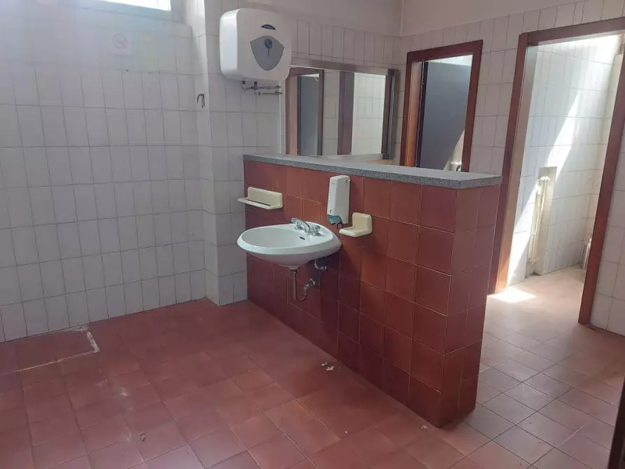 Immagine 13 di Ufficio in vendita  in Via XXV Aprile, 41, 28053 Castelletto sopra Ticino NO, Italia a Castelletto Sopra Ticino