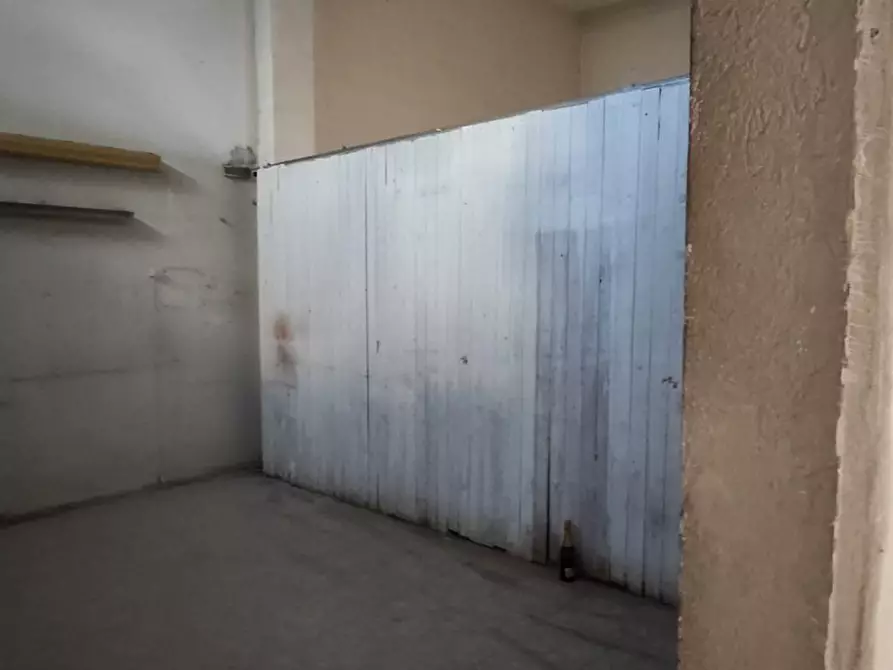 Immagine 10 di Negozio in vendita  in Via Carlo Baudi Di Vesme, N. 73 a Cagliari