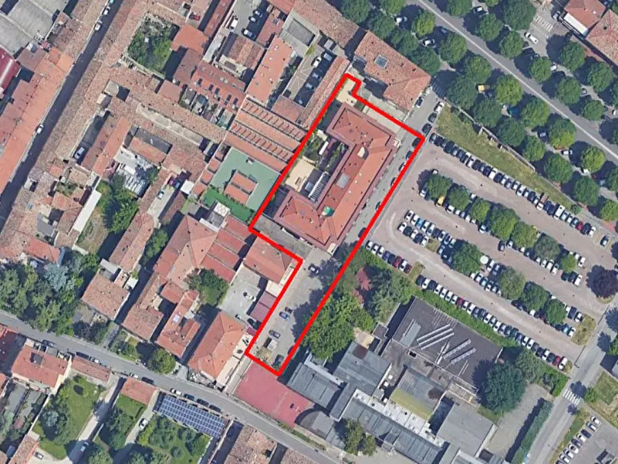 Immagine 2 di Negozio in vendita  in Piazza Monte Grappa, N. 11 a Forli'