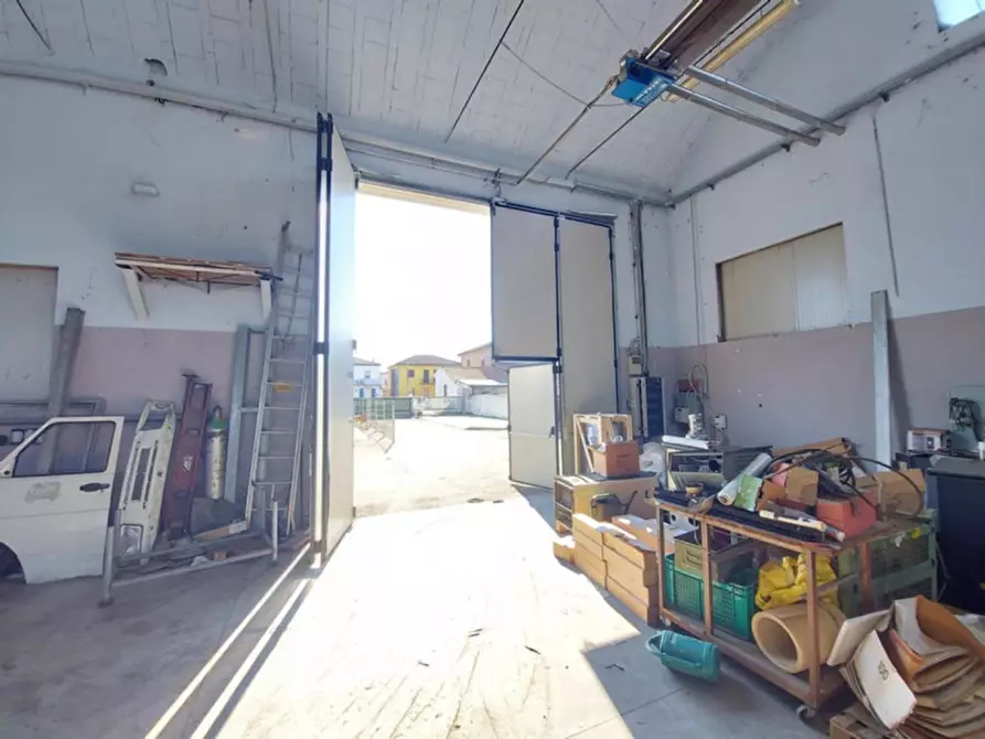 Immagine 7 di Capannone industriale in vendita  in via Stradone San Bernardino, N. 75 a Lugo