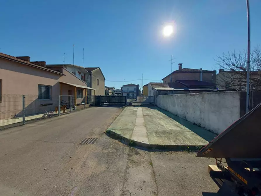 Immagine 12 di Capannone industriale in vendita  in via Stradone San Bernardino, N. 75 a Lugo