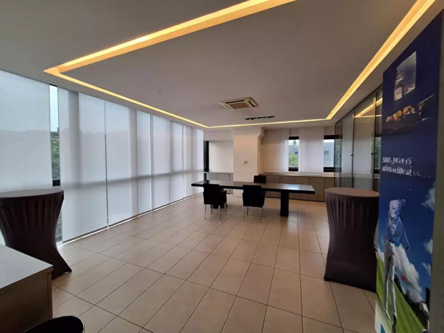 Immagine 5 di Ufficio in vendita  in Via Bruno Simonucci, 3, Ponte San Giovanni 06135 Perugia PG, Italia a Perugia