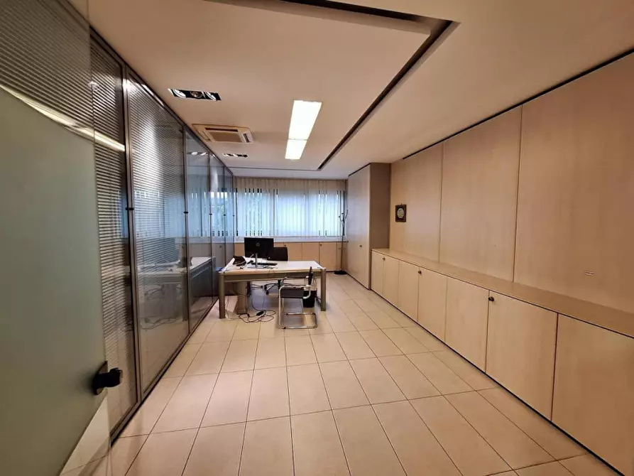 Immagine 7 di Ufficio in vendita  in Via Bruno Simonucci, 3, Ponte San Giovanni 06135 Perugia PG, Italia a Perugia