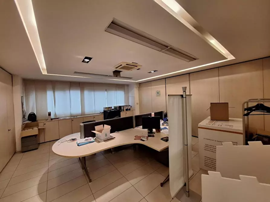 Immagine 9 di Ufficio in vendita  in Via Bruno Simonucci, 3, Ponte San Giovanni 06135 Perugia PG, Italia a Perugia