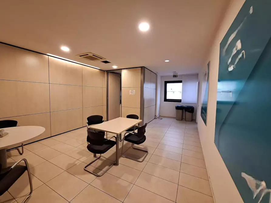 Immagine 10 di Ufficio in vendita  in Via Bruno Simonucci, 3, Ponte San Giovanni 06135 Perugia PG, Italia a Perugia