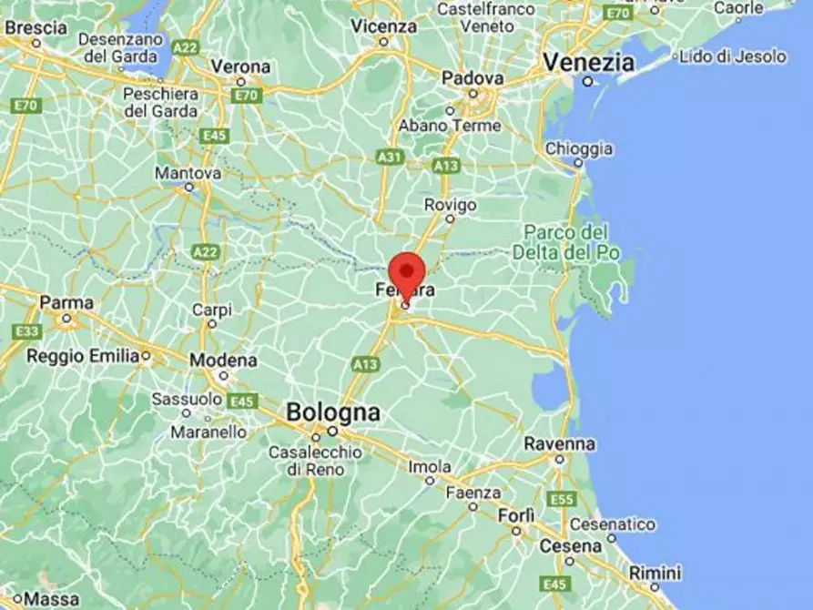 Immagine 10 di Negozio in vendita  in Corso Giovecca, N. 80 a Ferrara