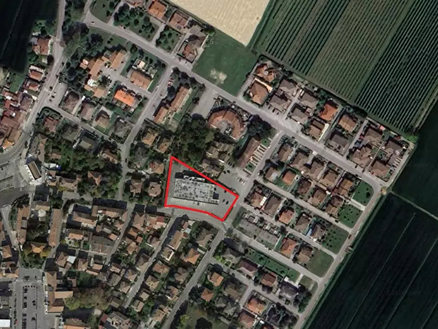 Immagine 11 di Negozio in vendita  in VIA GIUSEPPE ROMITA, N. 1 a Tresignana