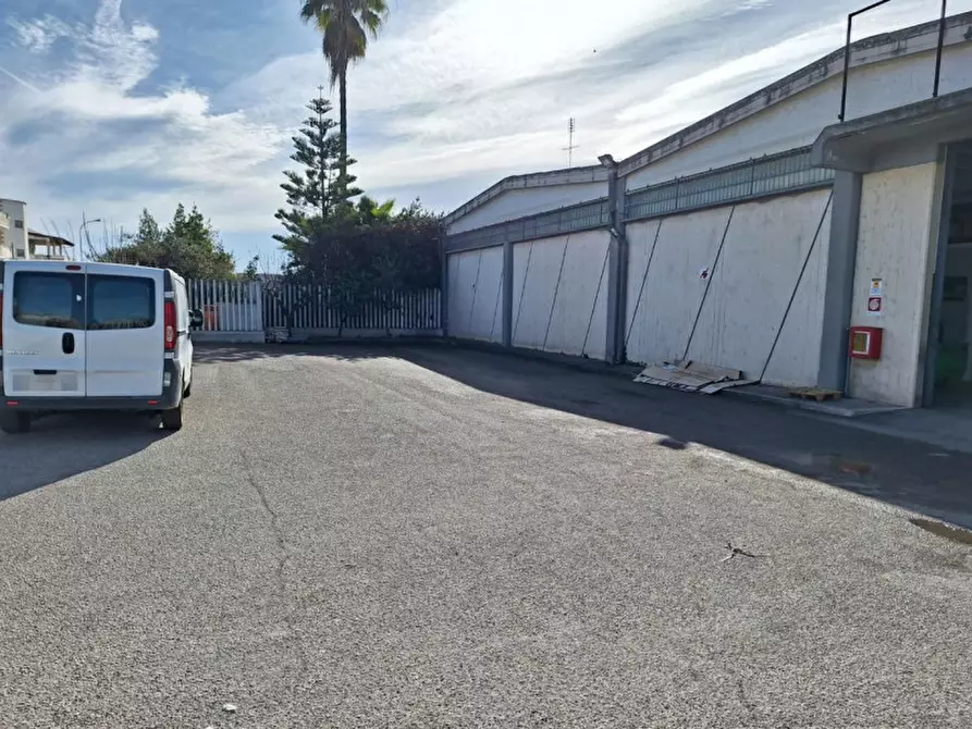 Immagine 2 di Capannone industriale in vendita  in Via degli Artigiani, 83, 76121 Barletta BT, Italia a Barletta