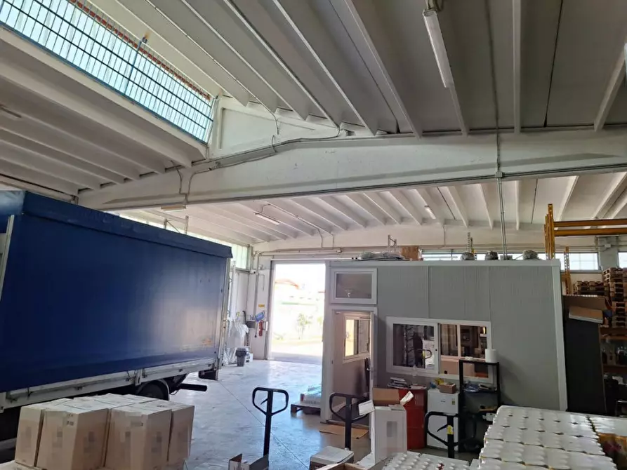 Immagine 7 di Capannone industriale in vendita  in Via degli Artigiani, 83, 76121 Barletta BT, Italia a Barletta