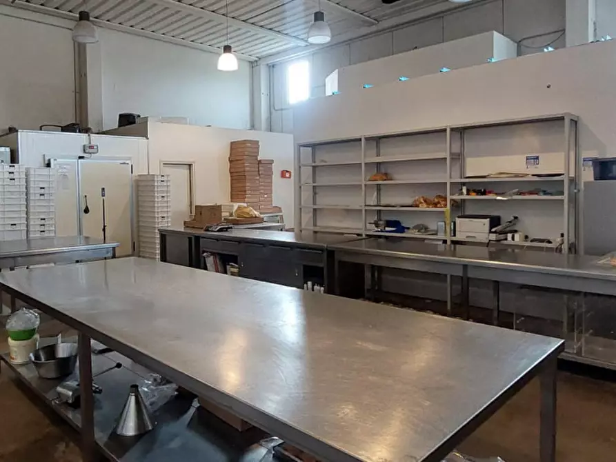 Immagine 6 di Capannone industriale in vendita  in Frazione Ellera - Chigiana, Via Camillo Bozza, N. snc a Corciano