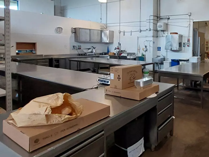 Immagine 10 di Capannone industriale in vendita  in Frazione Ellera - Chigiana, Via Camillo Bozza, N. snc a Corciano