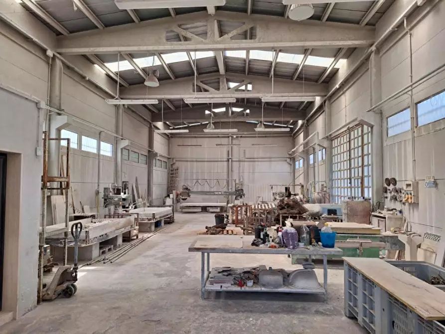 Immagine 7 di Capannone industriale in vendita  in Stradella Triggiani, 8, 70020 Bitritto BA, Italia a Bitritto