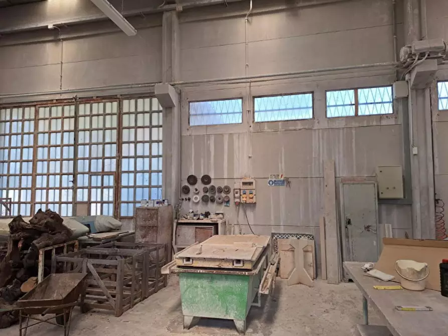 Immagine 10 di Capannone industriale in vendita  in Stradella Triggiani, 8, 70020 Bitritto BA, Italia a Bitritto