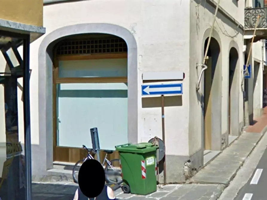 Immagine 2 di Ufficio in vendita  in Viale Giovanni Pascoli, N. 23 a Barga