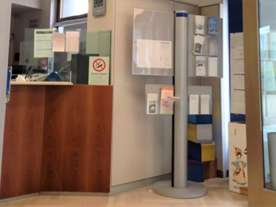 Immagine 4 di Ufficio in vendita  in Viale Giovanni Pascoli, N. 23 a Barga