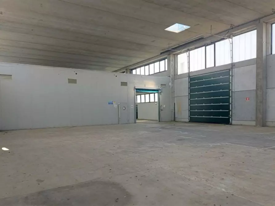 Immagine 6 di Capannone industriale in vendita  in Via Macello, N. 3/B a Cavour