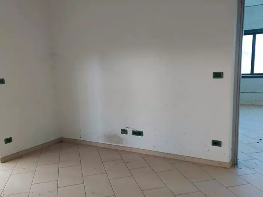 Immagine 15 di Capannone industriale in vendita  in Via Macello, N. 3/B a Cavour