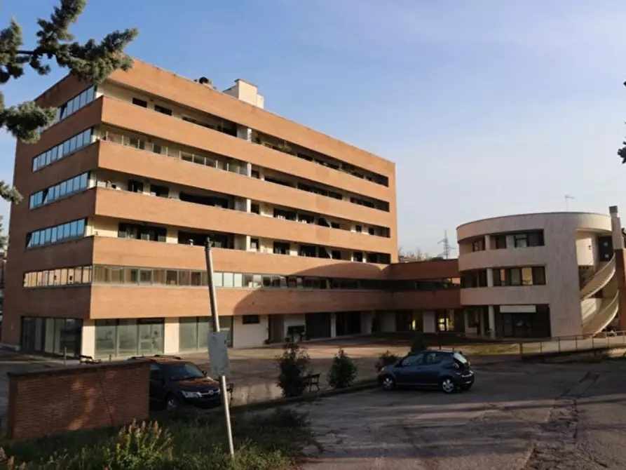 Immagine 1 di Attività commerciale in vendita  in Strada Tuderte, N. 77 a Perugia