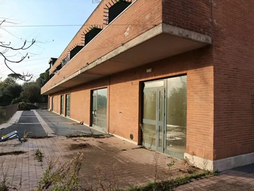 Immagine 9 di Attività commerciale in vendita  in Strada Tuderte, N. 77 a Perugia