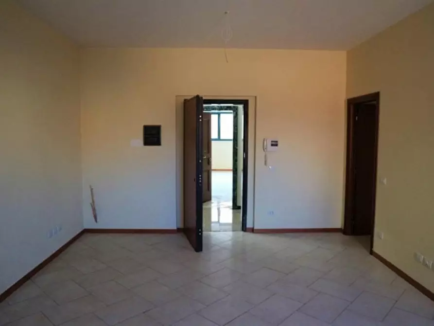 Immagine 13 di Attività commerciale in vendita  in Strada Tuderte, N. 77 a Perugia