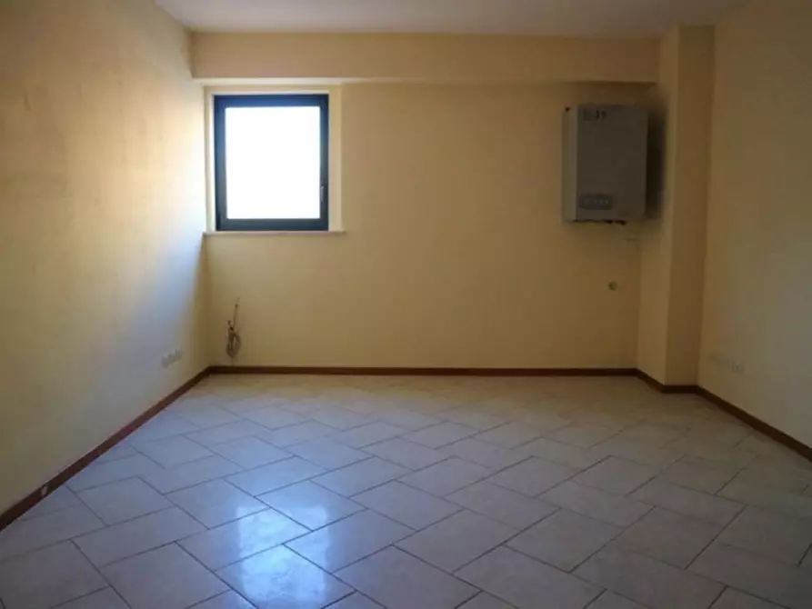 Immagine 14 di Attività commerciale in vendita  in Strada Tuderte, N. 77 a Perugia