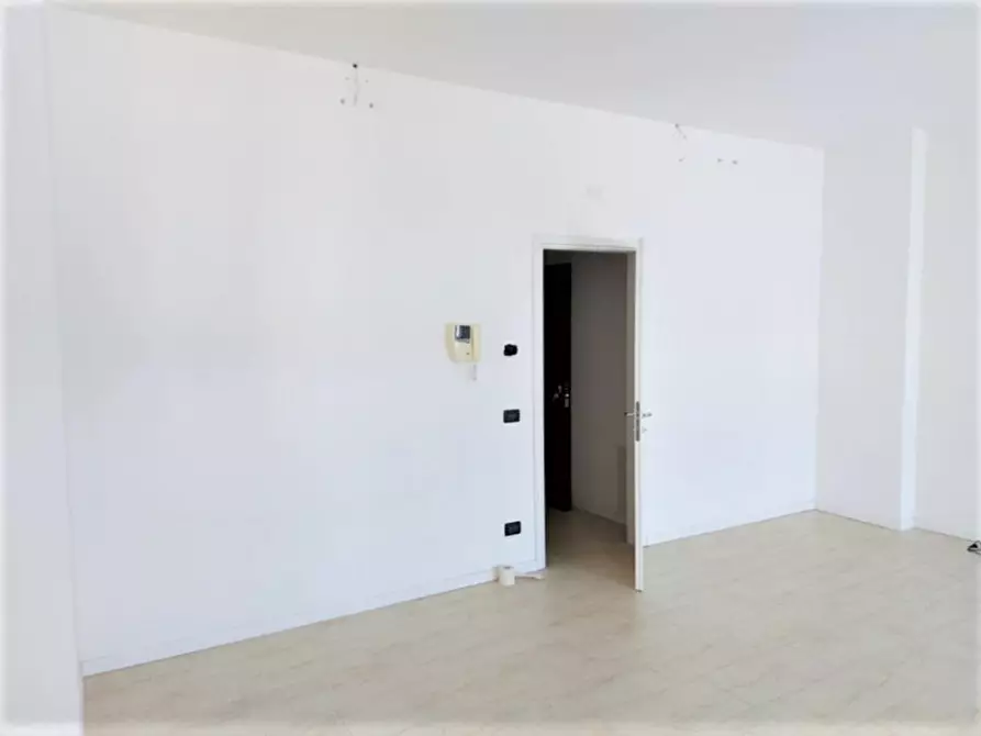 Immagine 13 di Ufficio in vendita  in Piazzale salvo D’Acquisto, N. 11 a Monfalcone