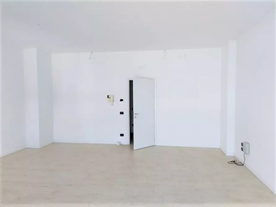Immagine 14 di Ufficio in vendita  in Piazzale salvo D’Acquisto, N. 11 a Monfalcone