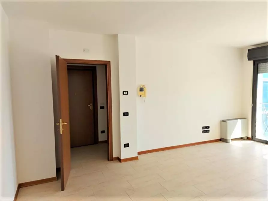 Immagine 16 di Ufficio in vendita  in Piazzale salvo D’Acquisto, N. 11 a Monfalcone