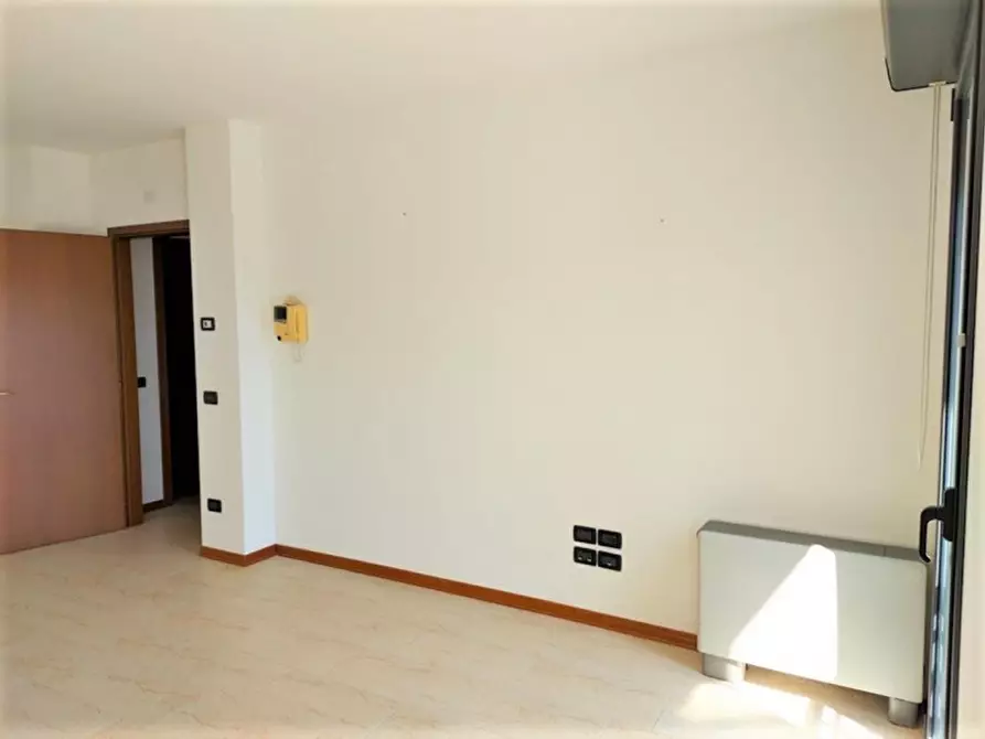 Immagine 18 di Ufficio in vendita  in Piazzale salvo D’Acquisto, N. 11 a Monfalcone