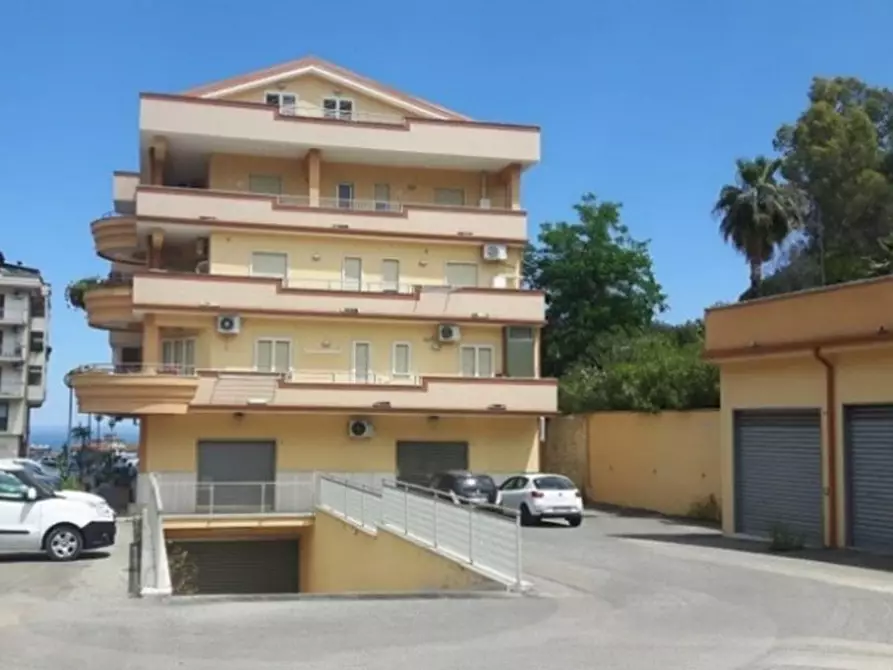 Immagine 9 di Negozio in vendita  in via Galeno, N. snc a Corigliano-Rossano