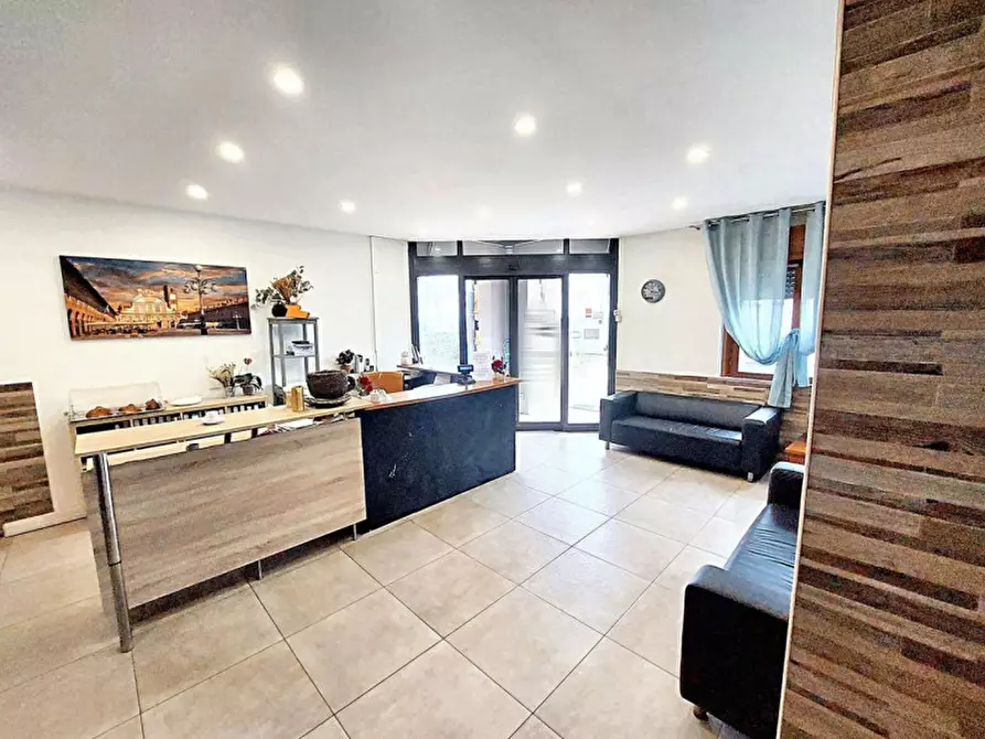 Immagine 3 di Hotel in vendita  in Corso Palmiro Togliatti, N. 21 a Vigevano