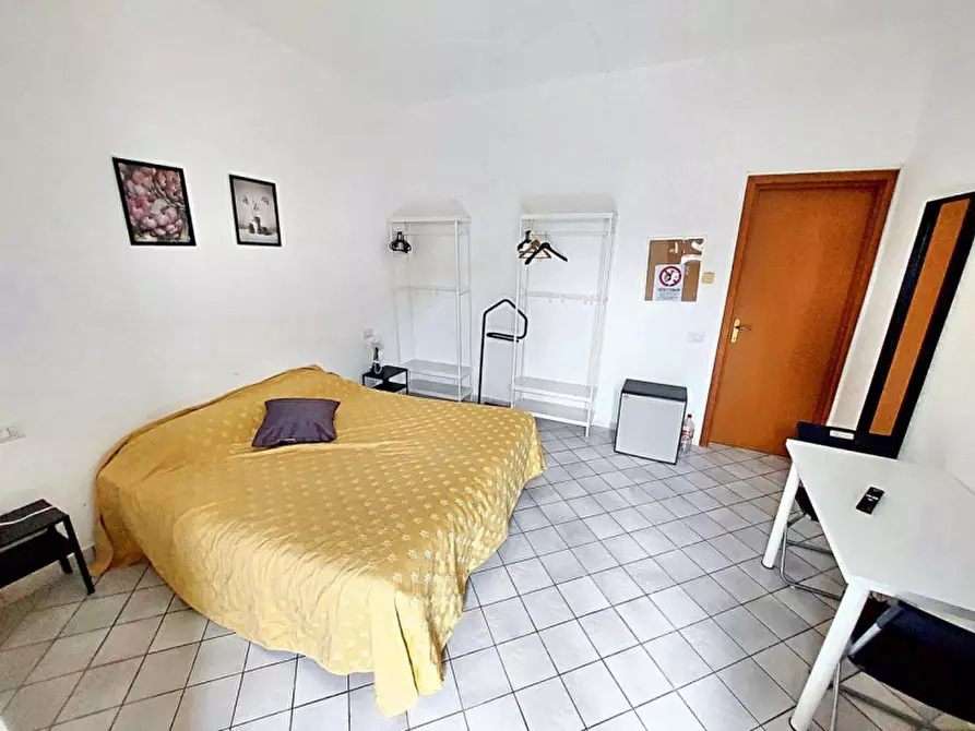 Immagine 9 di Hotel in vendita  in Corso Palmiro Togliatti, N. 21 a Vigevano