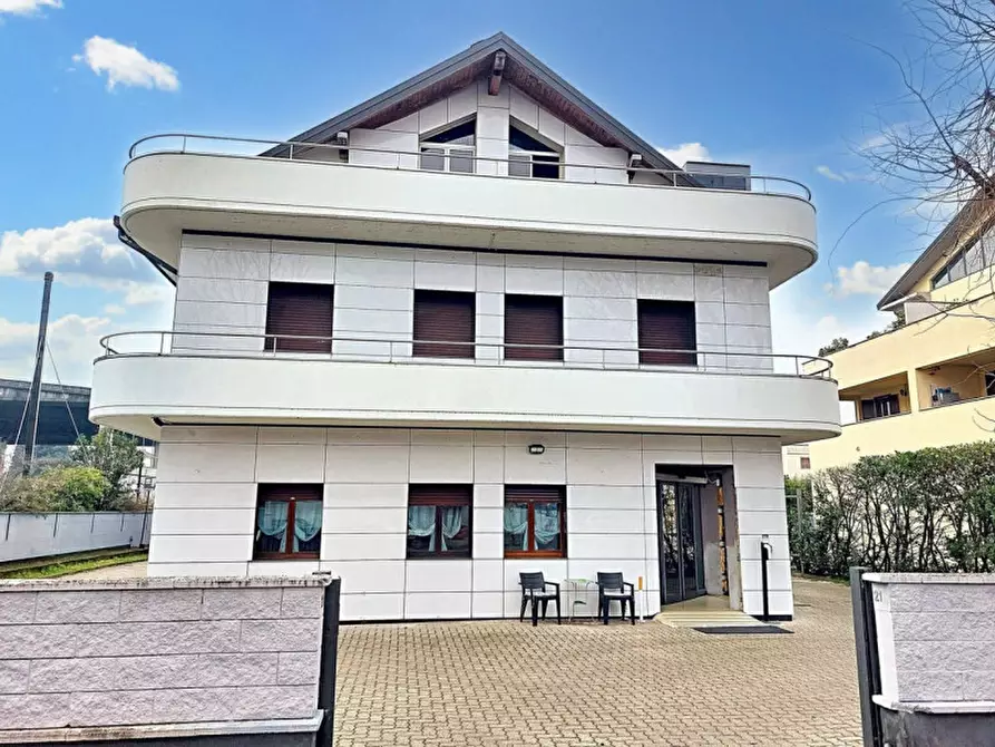 Immagine 14 di Hotel in vendita  in Corso Palmiro Togliatti, N. 21 a Vigevano