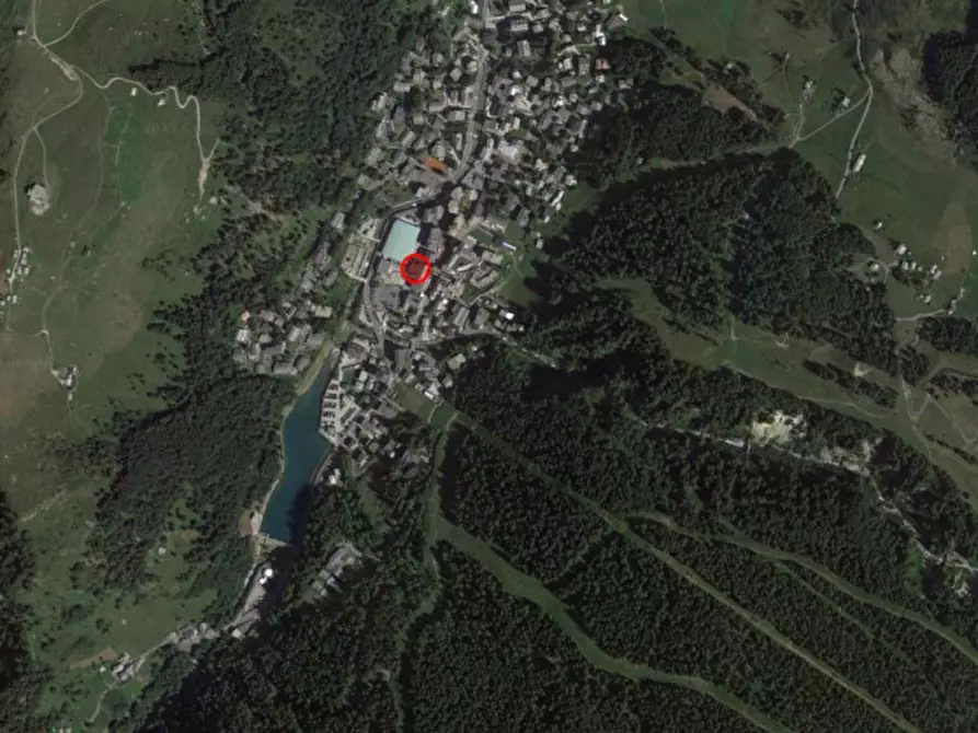 Immagine 6 di Negozio in vendita  in PIAZZA BERTACCHI, N. 2 a Madesimo