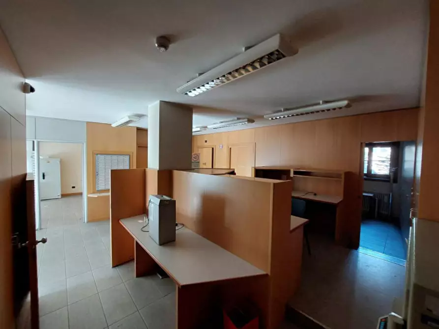 Immagine 9 di Negozio in vendita  in PIAZZA BERTACCHI, N. 2 a Madesimo